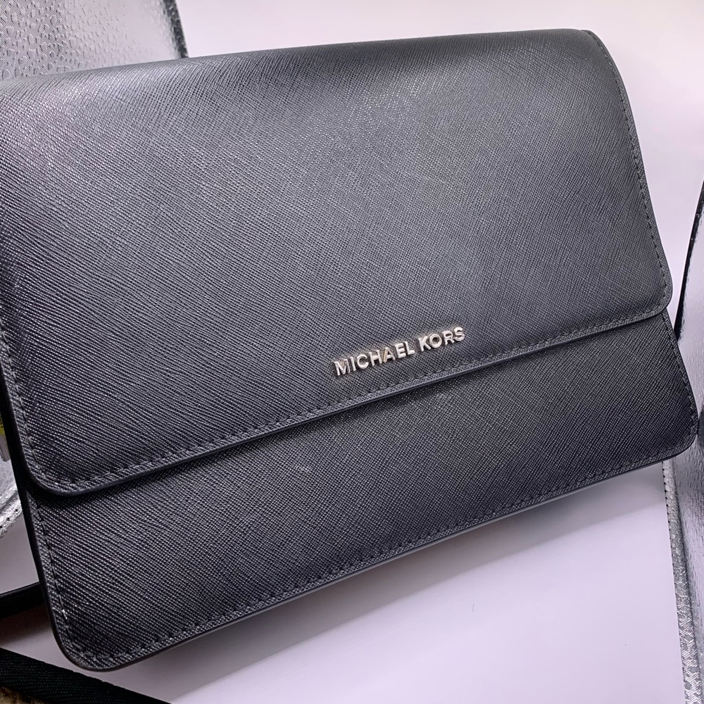 Michael Kors Large Gusset Crossbody Leather Black Purse